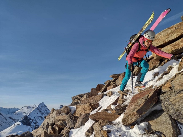 Skialpinizmus v Stubaiských Alpách 01 2023