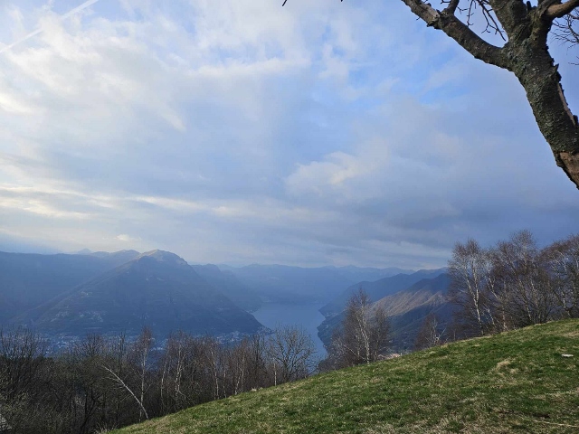 Lago di Como Lago di Como 5 apríl 2024