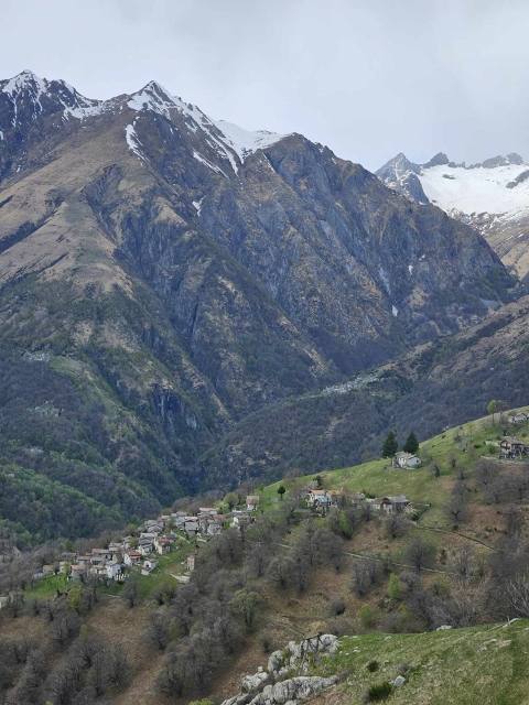 Lago di Como a Graubünden 20 apríl 2024