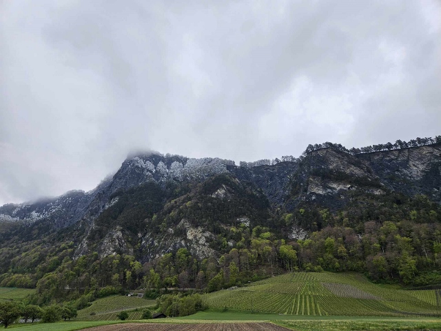Lago di Como a Graubünden 20 apríl 2024
