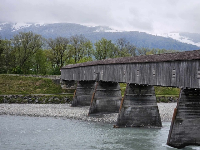 Lago di Como a Graubünden 20 apríl 2024