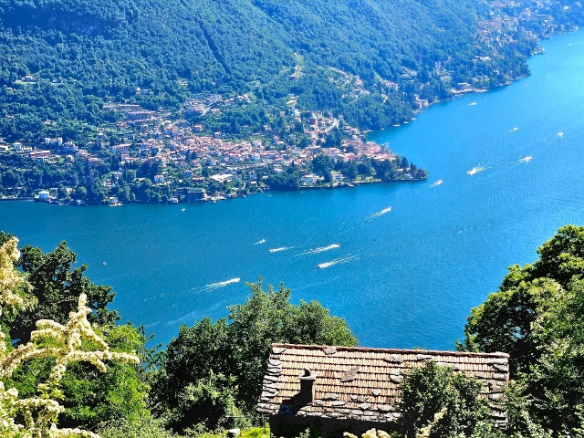 Vertical del Lago di Como Vertical del Lago di Como May 2025
